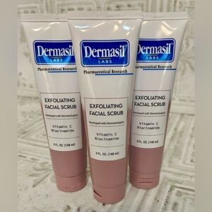 Lot Of 3 - Exfoliating Facial Scrub Vitamin C Niacinamide 5 fl oz each